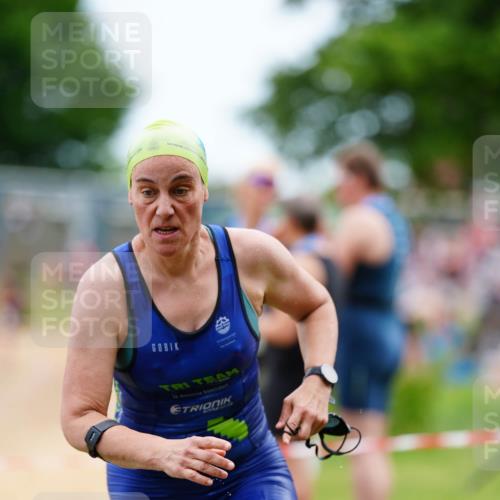 21.06.2026 - 29. Vierlanden-Triathlon LAZAROV Photography http://msf.ph/oto/9865159 21.06.2026 12:31:18 Schwimmen 986, 988 meine-sportfotos.de