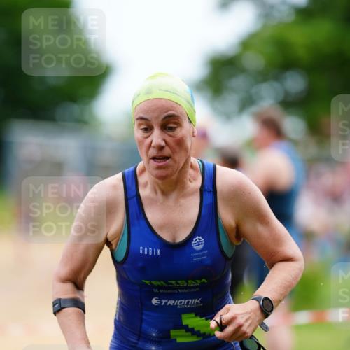 21.06.2026 - 29. Vierlanden-Triathlon LAZAROV Photography http://msf.ph/oto/9865160 21.06.2026 12:31:18 Schwimmen 986, 988 meine-sportfotos.de