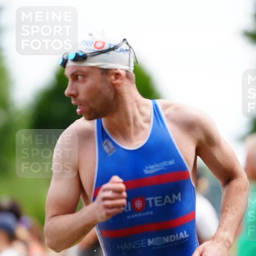 21.06.2026 - 29. Vierlanden-Triathlon LAZAROV Photography http://msf.ph/oto/9865172 21.06.2026 12:57:04 Schwimmen 1040, 1042, 1045, 1047, 1049, 1065, 1080 meine-sportfotos.de