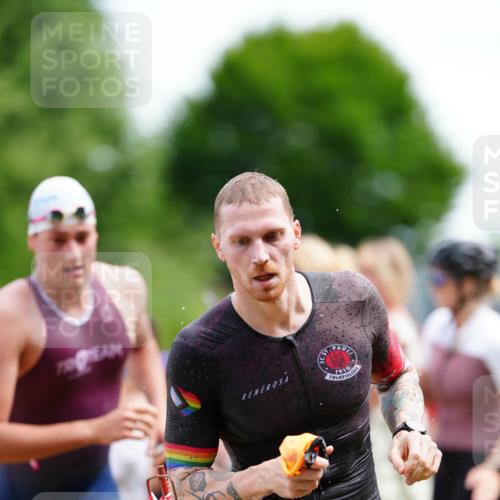 21.06.2026 - 29. Vierlanden-Triathlon LAZAROV Photography http://msf.ph/oto/9865174 21.06.2026 12:57:06 Schwimmen 1040, 1042, 1045, 1047, 1049, 1065, 1080 meine-sportfotos.de