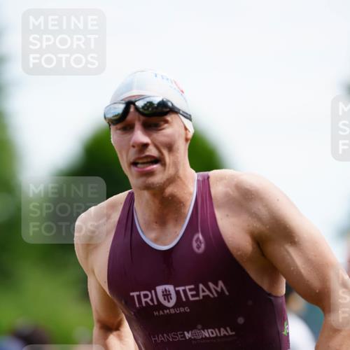 21.06.2026 - 29. Vierlanden-Triathlon LAZAROV Photography http://msf.ph/oto/9865180 21.06.2026 12:57:09 Schwimmen 1040, 1042, 1045, 1047, 1049, 1065, 1080 meine-sportfotos.de