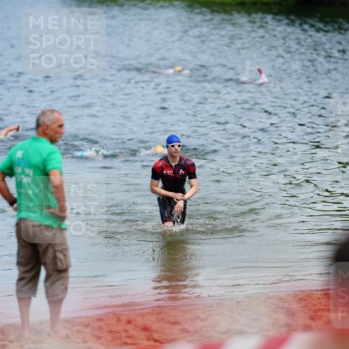 21.06.2026 - 29. Vierlanden-Triathlon LAZAROV Photography http://msf.ph/oto/9865200 21.06.2026 12:58:06 Schwimmen 1092 meine-sportfotos.de