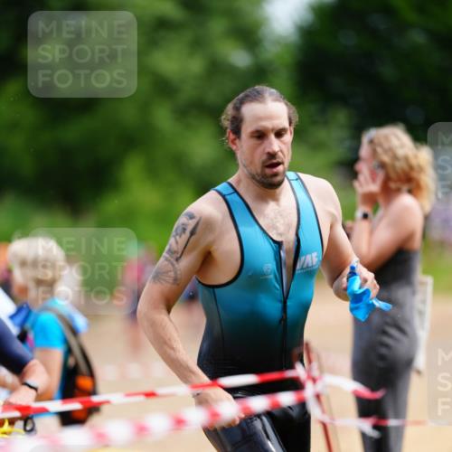 21.06.2026 - 29. Vierlanden-Triathlon LAZAROV Photography http://msf.ph/oto/9865220 21.06.2026 12:58:21 Schwimmen 1026, 1032, 1033, 1053, 1063, 1092 meine-sportfotos.de
