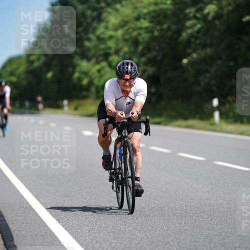 21.06.2026 - Viking Triathlon Michael Burmester http://msf.ph/oto/9865227 21.06.2026 11:54:10 Radfahren 62, 81, 143, 209, 231, 309, 347, 354, 424, 448, 454, 579, 662 meine-sportfotos.de