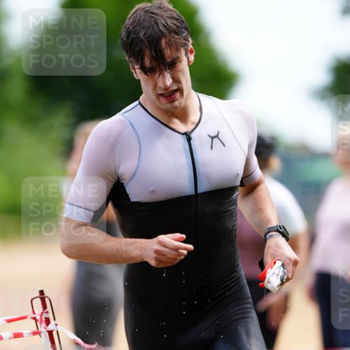 21.06.2026 - 29. Vierlanden-Triathlon LAZAROV Photography http://msf.ph/oto/9865249 21.06.2026 12:58:49 Schwimmen 1027, 1035, 1044, 1059, 1066 meine-sportfotos.de