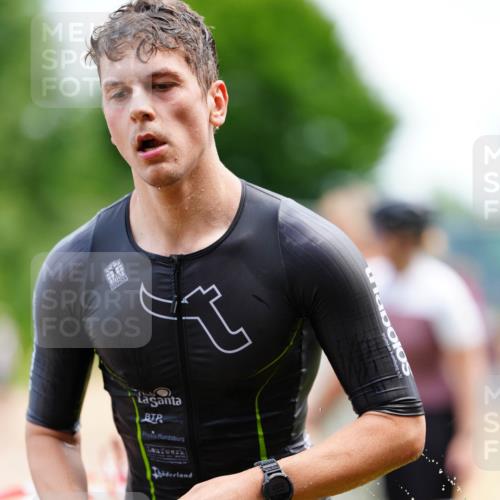 21.06.2026 - 29. Vierlanden-Triathlon LAZAROV Photography http://msf.ph/oto/9865255 21.06.2026 12:59:01 Schwimmen 1023, 1030, 1035, 1067, 1068, 1071 meine-sportfotos.de