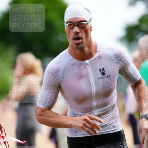 21.06.2026 - 29. Vierlanden-Triathlon LAZAROV Photography http://msf.ph/oto/9865263 21.06.2026 12:59:06 Schwimmen 1023, 1030, 1035, 1051, 1067, 1068, 1071, 1081 meine-sportfotos.de