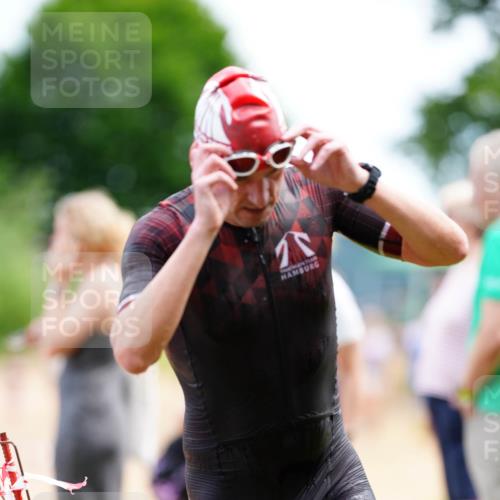 21.06.2026 - 29. Vierlanden-Triathlon LAZAROV Photography http://msf.ph/oto/9865272 21.06.2026 12:59:12 Schwimmen 1023, 1030, 1051, 1068, 1071, 1077, 1081 meine-sportfotos.de