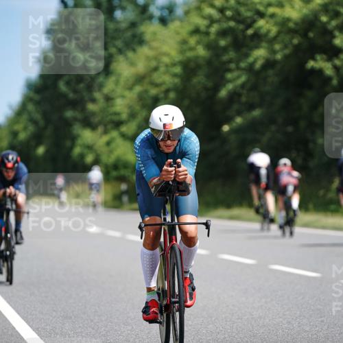 21.06.2026 - Viking Triathlon Michael Burmester http://msf.ph/oto/9865292 21.06.2026 11:54:39 Radfahren 2, 19, 114, 213, 234, 243, 264, 265, 345, 392, 399, 417, 431, 447, 504, 530, 627, 662 meine-sportfotos.de