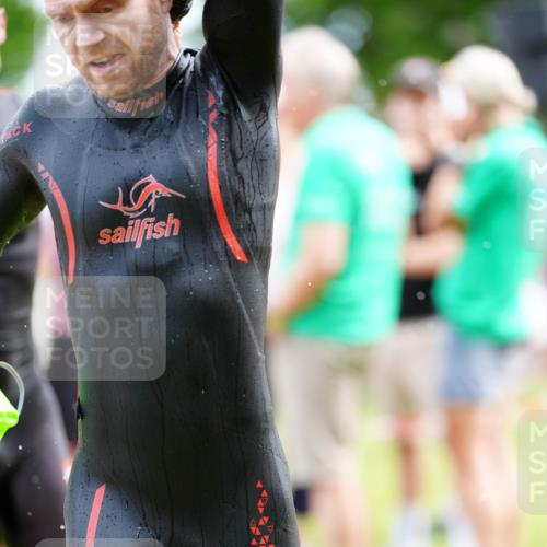 21.06.2026 - 29. Vierlanden-Triathlon LAZAROV Photography http://msf.ph/oto/9865295 21.06.2026 12:59:32 Schwimmen 1058, 1069, 1076, 1086, 1088 meine-sportfotos.de