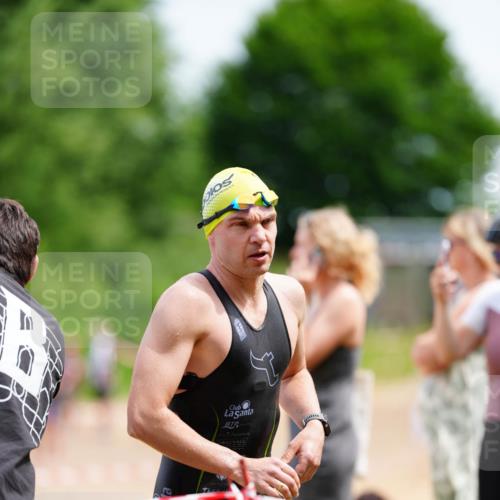 21.06.2026 - 29. Vierlanden-Triathlon LAZAROV Photography http://msf.ph/oto/9865301 21.06.2026 12:59:44 Schwimmen 1034, 1036, 1037, 1058, 1061, 1069, 1079 meine-sportfotos.de
