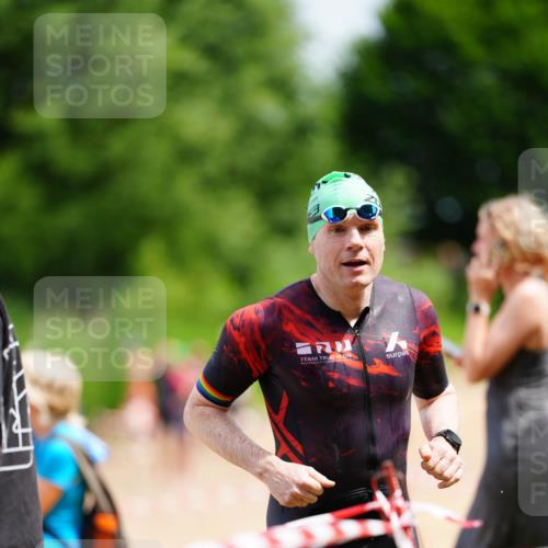 21.06.2026 - 29. Vierlanden-Triathlon LAZAROV Photography http://msf.ph/oto/9865316 21.06.2026 12:59:56 Schwimmen 1091 meine-sportfotos.de