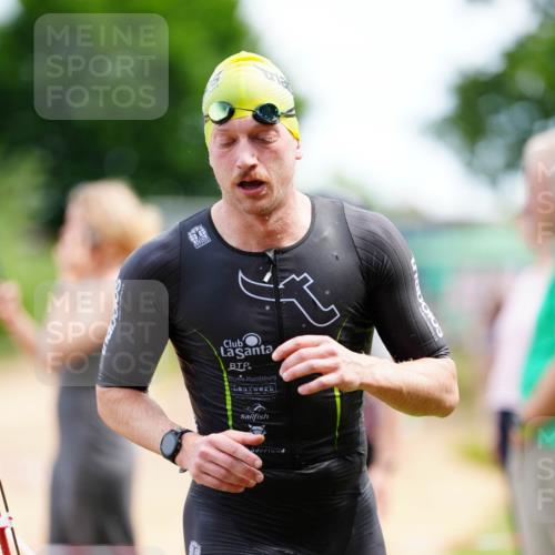 21.06.2026 - 29. Vierlanden-Triathlon LAZAROV Photography http://msf.ph/oto/9865323 21.06.2026 13:00:23 Schwimmen 1025, 1029, 1050, 1062, 1064, 1072, 1075, 1090 meine-sportfotos.de