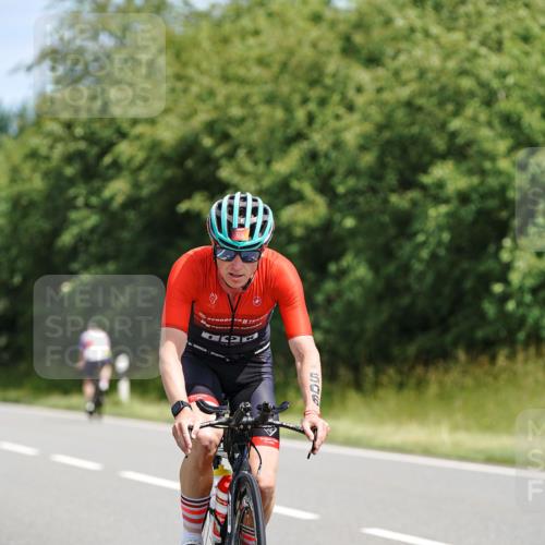 21.06.2026 - Viking Triathlon Michael Burmester http://msf.ph/oto/9865324 21.06.2026 11:56:16 Radfahren 18, 131, 133, 321, 334, 341, 405, 432, 436, 436, 439, 487, 506, 533, 533 meine-sportfotos.de