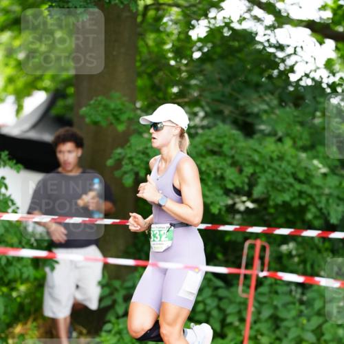 21.06.2026 - 29. Vierlanden-Triathlon LAZAROV Photography http://msf.ph/oto/9865404 21.06.2026 13:02:09 Schwimmen  meine-sportfotos.de
