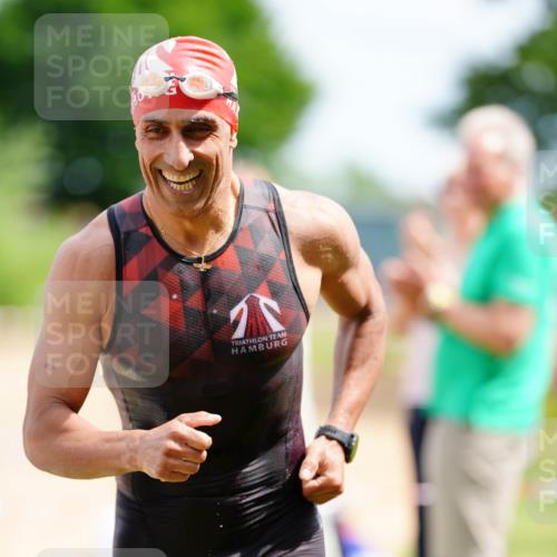 21.06.2026 - 29. Vierlanden-Triathlon LAZAROV Photography http://msf.ph/oto/9865436 21.06.2026 13:02:45 Schwimmen 1074 meine-sportfotos.de