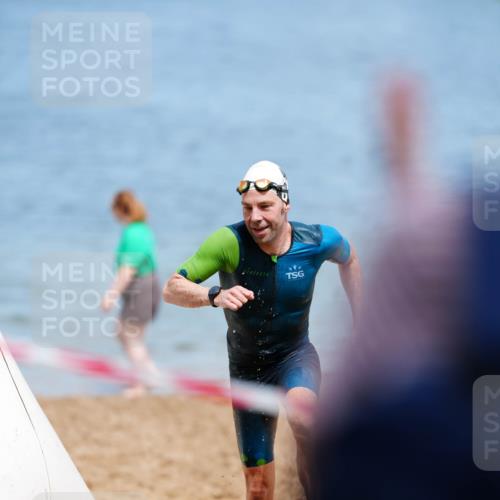 21.06.2026 - 29. Vierlanden-Triathlon LAZAROV Photography http://msf.ph/oto/9865439 21.06.2026 13:06:30 Schwimmen 1039 meine-sportfotos.de