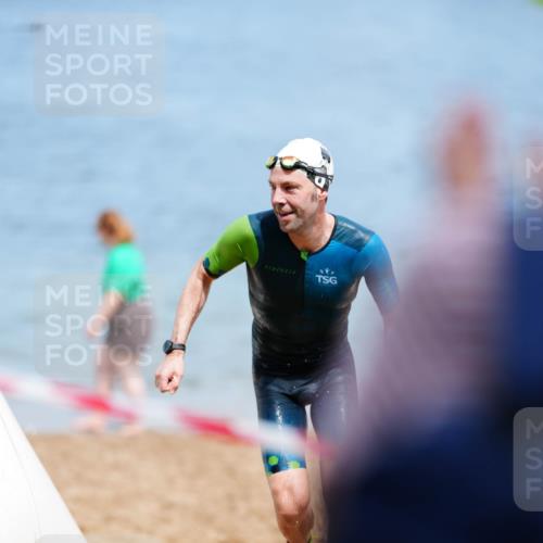 21.06.2026 - 29. Vierlanden-Triathlon LAZAROV Photography http://msf.ph/oto/9865441 21.06.2026 13:06:30 Schwimmen 1039 meine-sportfotos.de