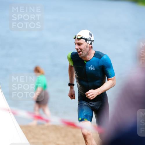 21.06.2026 - 29. Vierlanden-Triathlon LAZAROV Photography http://msf.ph/oto/9865442 21.06.2026 13:06:30 Schwimmen 1039 meine-sportfotos.de