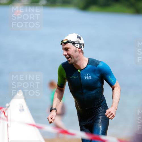 21.06.2026 - 29. Vierlanden-Triathlon LAZAROV Photography http://msf.ph/oto/9865446 21.06.2026 13:06:31 Schwimmen 1039 meine-sportfotos.de