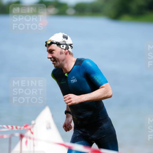 21.06.2026 - 29. Vierlanden-Triathlon LAZAROV Photography http://msf.ph/oto/9865447 21.06.2026 13:06:31 Schwimmen 1039 meine-sportfotos.de