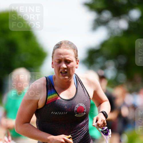 21.06.2026 - 29. Vierlanden-Triathlon LAZAROV Photography http://msf.ph/oto/9865459 21.06.2026 13:07:43 Schwimmen 1116 meine-sportfotos.de