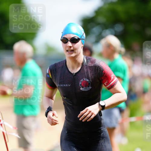 21.06.2026 - 29. Vierlanden-Triathlon LAZAROV Photography http://msf.ph/oto/9865469 21.06.2026 13:08:28 Schwimmen 1111, 1127, 1130, 1139 meine-sportfotos.de