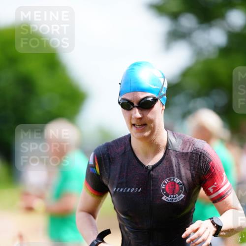 21.06.2026 - 29. Vierlanden-Triathlon LAZAROV Photography http://msf.ph/oto/9865472 21.06.2026 13:08:28 Schwimmen 1111, 1127, 1130, 1139 meine-sportfotos.de