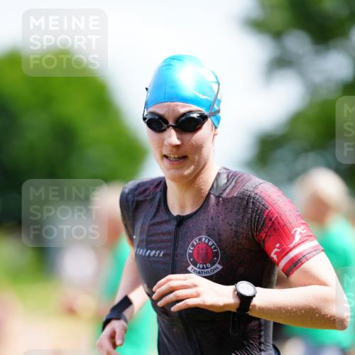 21.06.2026 - 29. Vierlanden-Triathlon LAZAROV Photography http://msf.ph/oto/9865473 21.06.2026 13:08:29 Schwimmen 1111, 1127, 1130, 1139 meine-sportfotos.de