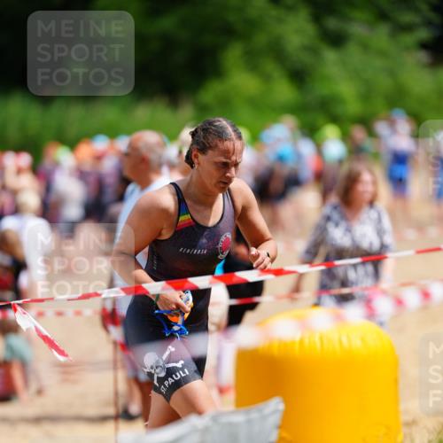 21.06.2026 - 29. Vierlanden-Triathlon LAZAROV Photography http://msf.ph/oto/9865490 21.06.2026 13:09:18 Schwimmen 1114 meine-sportfotos.de