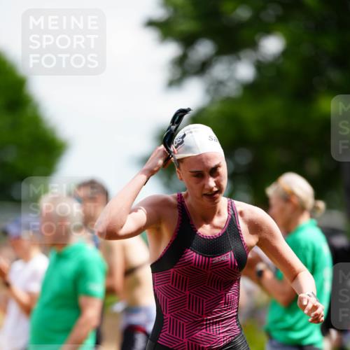 21.06.2026 - 29. Vierlanden-Triathlon LAZAROV Photography http://msf.ph/oto/9865509 21.06.2026 13:09:45 Schwimmen 1110, 1126, 1129, 1131, 1132, 1138, 1147, 1154 meine-sportfotos.de