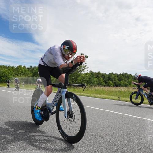 21.06.2026 - Viking Triathlon Michael Burmester http://msf.ph/oto/9865539 21.06.2026 11:10:53 Radfahren 65, 74, 134, 147, 183, 251, 258, 324, 422, 617 meine-sportfotos.de