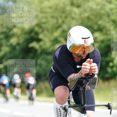 21.06.2026 - Viking Triathlon Michael Burmester http://msf.ph/oto/9865540 21.06.2026 11:59:14 Radfahren 47, 91, 242, 276, 306, 311, 379, 421, 441, 444, 444, 510, 524, 531, 536, 537, 638, 638 meine-sportfotos.de