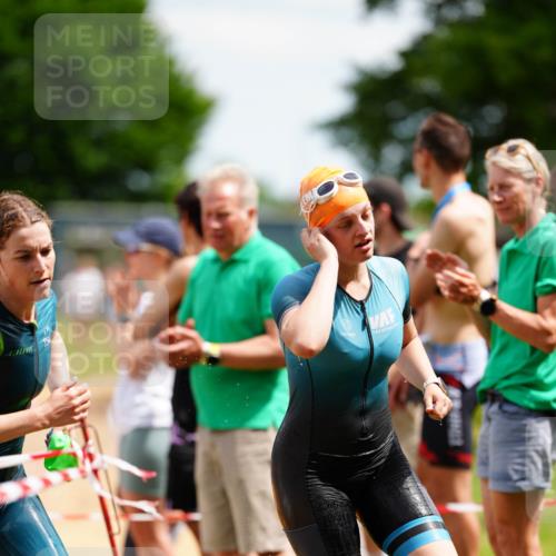 21.06.2026 - 29. Vierlanden-Triathlon LAZAROV Photography http://msf.ph/oto/9865541 21.06.2026 13:10:06 Schwimmen 1118, 1123, 1134, 1148 meine-sportfotos.de