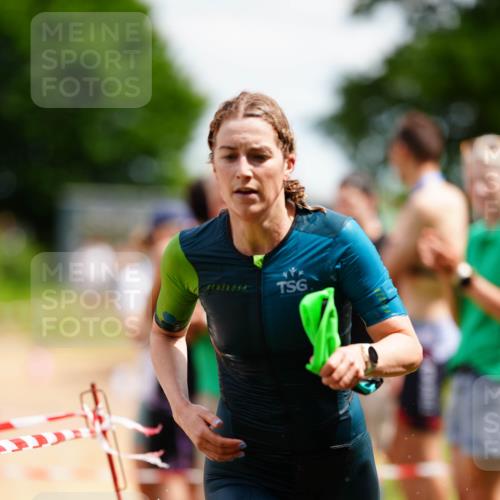 21.06.2026 - 29. Vierlanden-Triathlon LAZAROV Photography http://msf.ph/oto/9865546 21.06.2026 13:10:07 Schwimmen 1118, 1123, 1134, 1148 meine-sportfotos.de