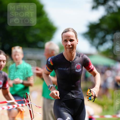 21.06.2026 - 29. Vierlanden-Triathlon LAZAROV Photography http://msf.ph/oto/9865566 21.06.2026 13:10:45 Schwimmen 1083, 1113, 1124, 1149, 1161 meine-sportfotos.de
