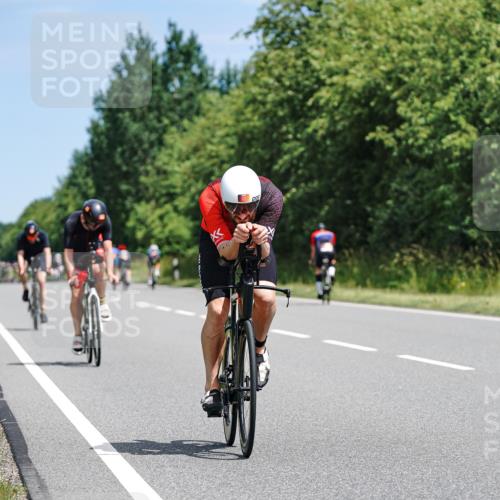 21.06.2026 - Viking Triathlon Michael Burmester http://msf.ph/oto/9865583 21.06.2026 11:59:19 Radfahren 47, 91, 173, 242, 276, 306, 311, 313, 379, 421, 441, 444, 444, 510, 524, 531, 536, 537, 638 meine-sportfotos.de