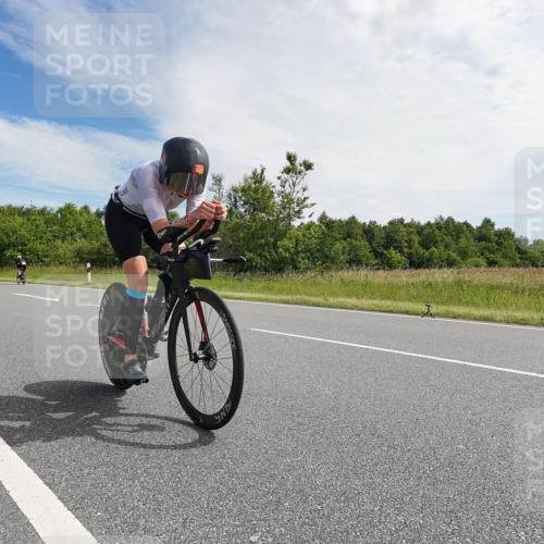 21.06.2026 - Viking Triathlon Michael Burmester http://msf.ph/oto/9865587 21.06.2026 11:14:46 Radfahren 14, 91, 91, 116, 155, 223, 313, 317, 410, 453, 454, 523, 554, 554, 639 meine-sportfotos.de