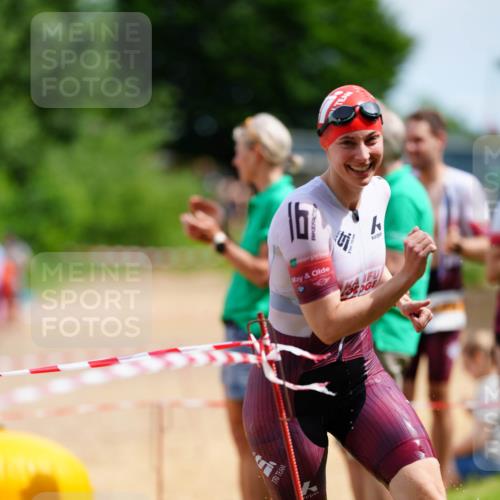 21.06.2026 - 29. Vierlanden-Triathlon LAZAROV Photography http://msf.ph/oto/9865602 21.06.2026 13:11:12 Schwimmen 1120, 1151, 1155, 1157 meine-sportfotos.de