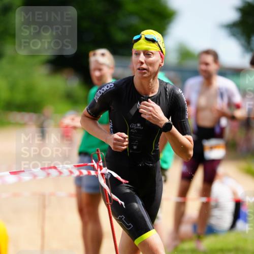 21.06.2026 - 29. Vierlanden-Triathlon LAZAROV Photography http://msf.ph/oto/9865624 21.06.2026 13:11:21 Schwimmen 1151, 1155, 1157, 1158 meine-sportfotos.de