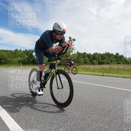 21.06.2026 - Viking Triathlon Michael Burmester http://msf.ph/oto/9865625 21.06.2026 11:17:44 Radfahren 18, 28, 49, 131, 181, 261, 271, 360, 390, 409, 430, 432, 463, 501 meine-sportfotos.de