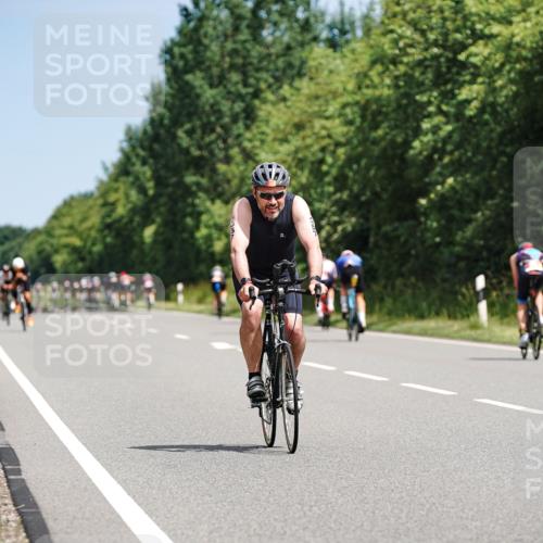 21.06.2026 - Viking Triathlon Michael Burmester http://msf.ph/oto/9865638 21.06.2026 11:59:34 Radfahren 91, 173, 222, 268, 306, 313, 350, 357, 440, 510, 576 meine-sportfotos.de