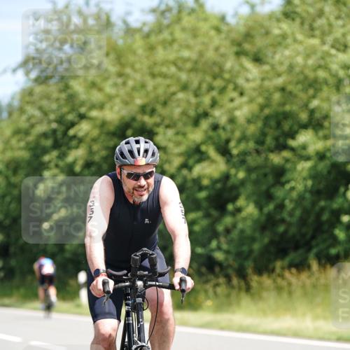 21.06.2026 - Viking Triathlon Michael Burmester http://msf.ph/oto/9865646 21.06.2026 11:59:36 Radfahren 91, 173, 222, 268, 273, 306, 313, 350, 357, 440, 510, 576 meine-sportfotos.de