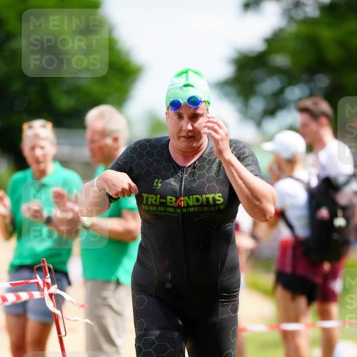 21.06.2026 - 29. Vierlanden-Triathlon LAZAROV Photography http://msf.ph/oto/9865663 21.06.2026 13:11:39 Schwimmen 1122, 1128, 1136, 1150, 1156, 1164, 1166 meine-sportfotos.de