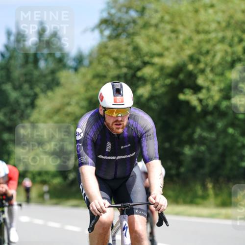 21.06.2026 - Viking Triathlon Michael Burmester http://msf.ph/oto/9865687 21.06.2026 12:00:34 Radfahren 42, 200, 285, 332, 404, 543, 554, 568, 604, 617, 623, 639, 639 meine-sportfotos.de