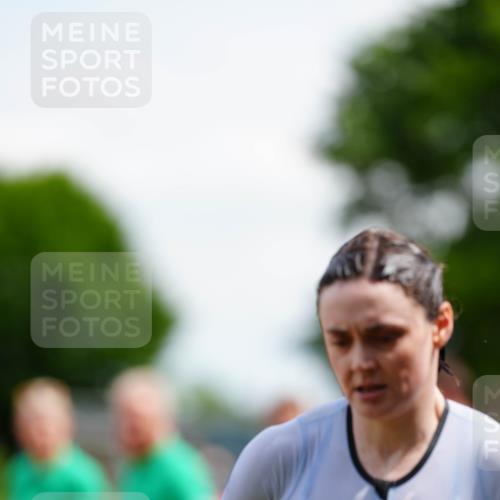 21.06.2026 - 29. Vierlanden-Triathlon LAZAROV Photography http://msf.ph/oto/9865689 21.06.2026 13:11:53 Schwimmen 1136, 1146, 1153 meine-sportfotos.de