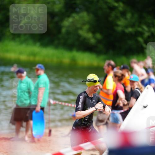 21.06.2026 - 29. Vierlanden-Triathlon LAZAROV Photography http://msf.ph/oto/9865693 21.06.2026 13:12:01 Schwimmen 1115, 1153, 1159 meine-sportfotos.de