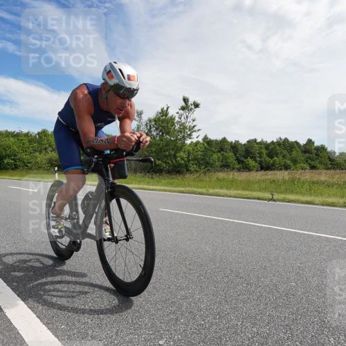 21.06.2026 - Viking Triathlon Michael Burmester http://msf.ph/oto/9865713 21.06.2026 11:19:03 Radfahren 1, 4, 47, 221, 242, 295, 311, 372, 378, 449, 495, 536, 537, 541, 576, 613, 623, 629 meine-sportfotos.de