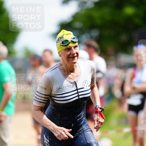 21.06.2026 - 29. Vierlanden-Triathlon LAZAROV Photography http://msf.ph/oto/9865729 21.06.2026 13:12:17 Schwimmen 1152, 1159 meine-sportfotos.de