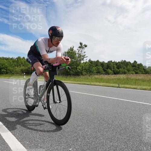 21.06.2026 - Viking Triathlon Michael Burmester http://msf.ph/oto/9865734 21.06.2026 11:19:09 Radfahren 1, 4, 13, 47, 221, 242, 295, 311, 372, 378, 449, 536, 537, 541, 576, 623, 629 meine-sportfotos.de